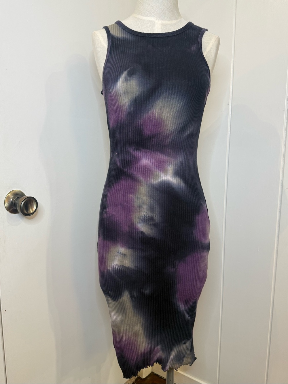 GILLI- Sleeveless Purple Tie-Dye Ribbed Midi Dress Size Small